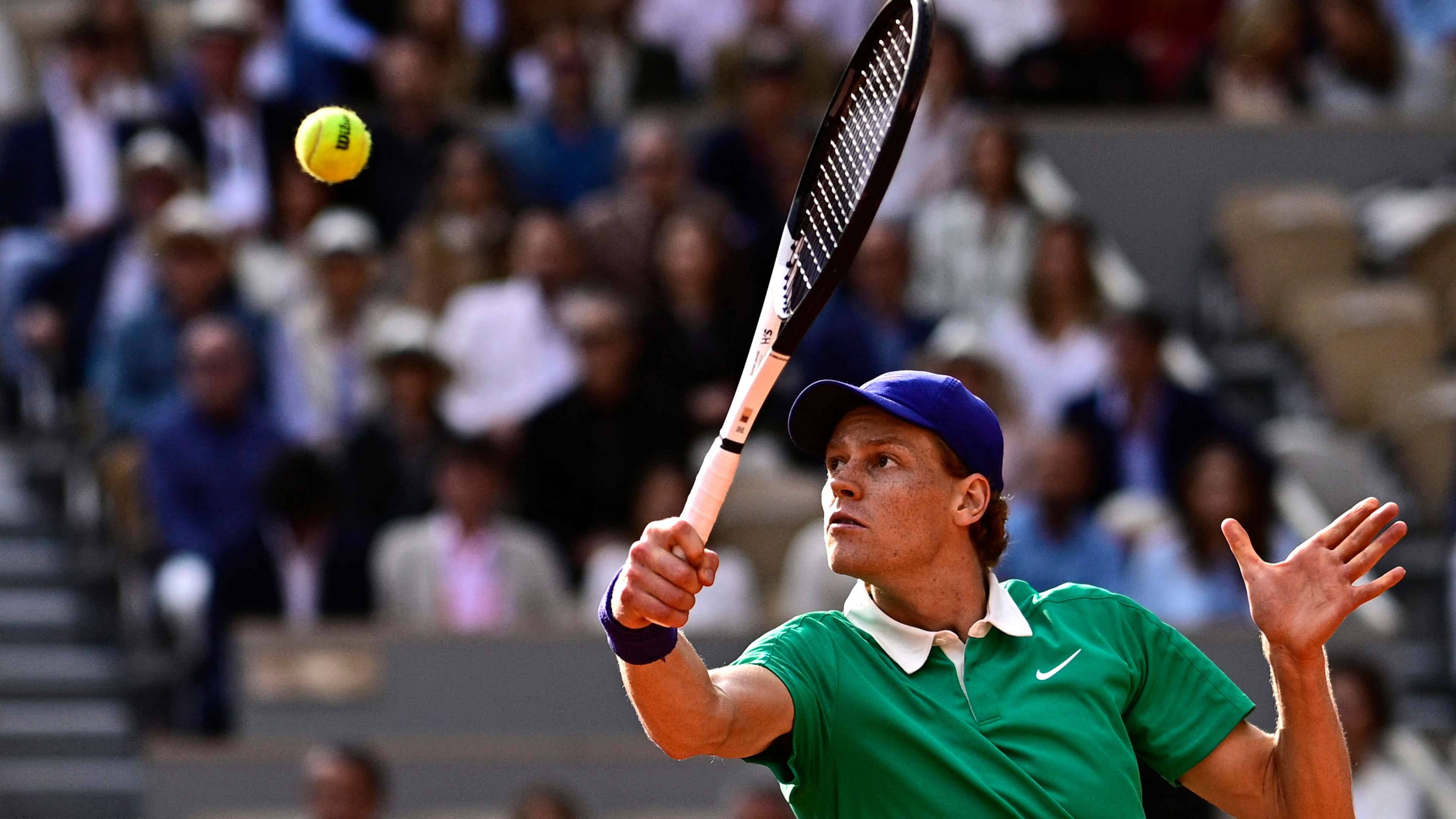 法网鏖战年终总决赛，辛纳扛起全队