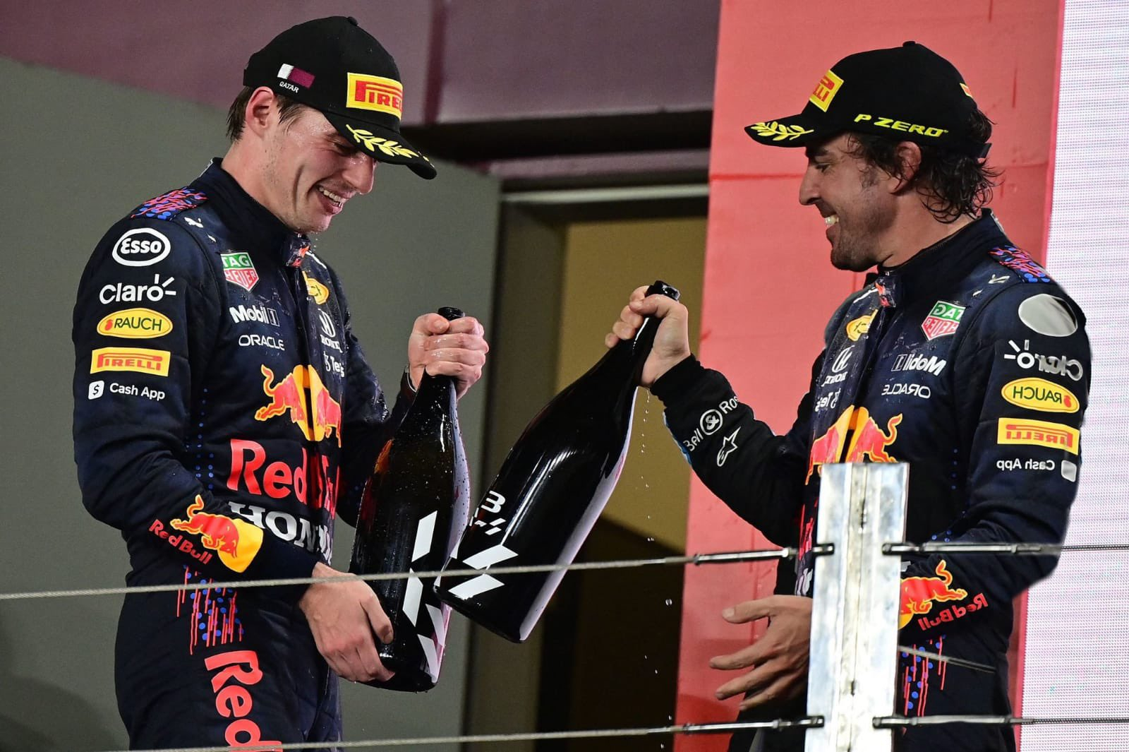 红牛车队险胜红牛二队，阿隆索扛起全队