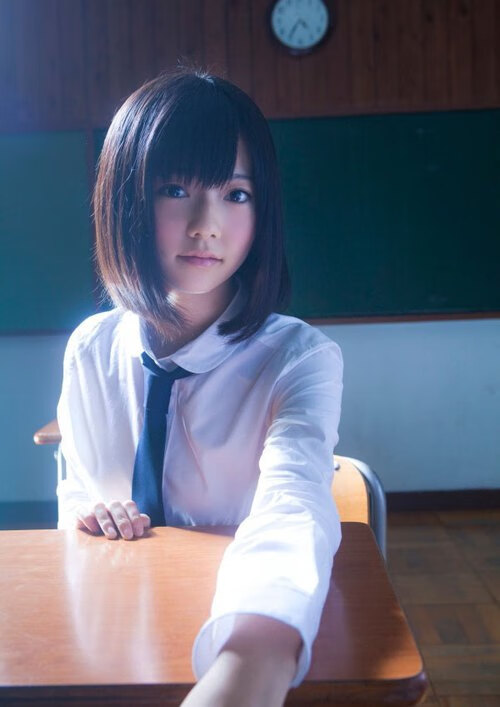 孤星闪耀与铁壁合围，梅西的魔法与奥地利体系的胜利