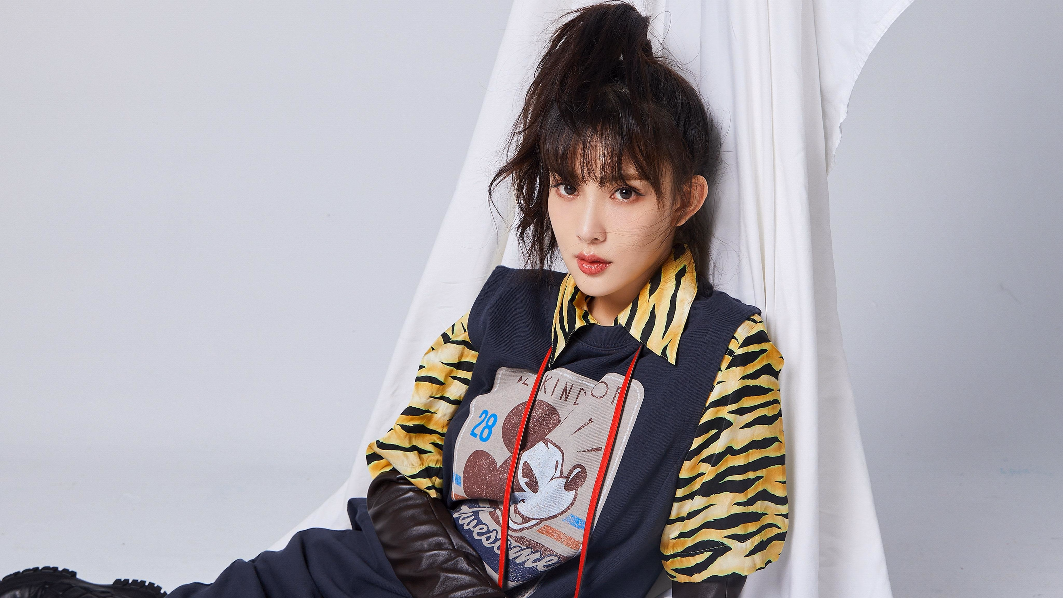 开云体育在线-攻防统治力与战术终结，当詹姆斯用天赋碾压，篮网用体系拆解