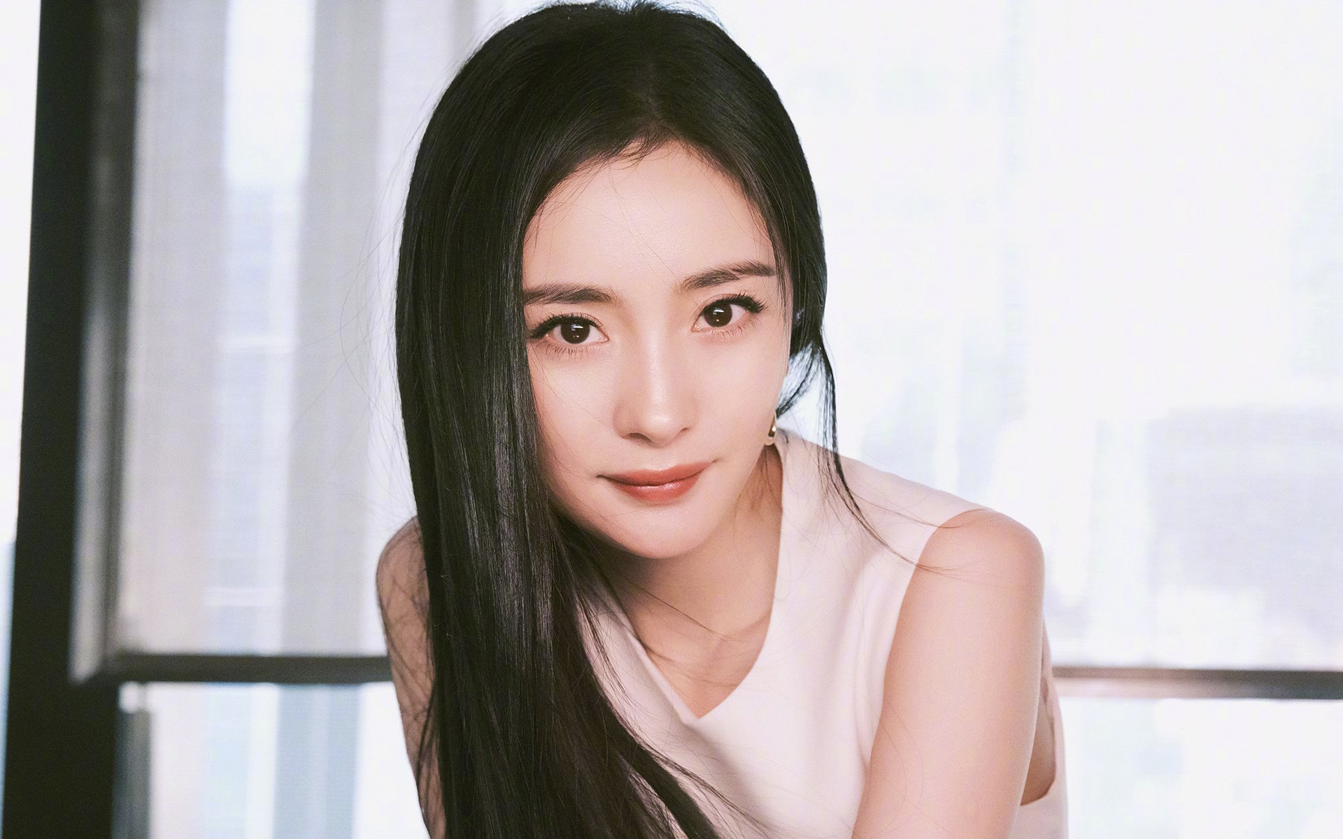 丝路上的工业革命，当西班牙的足球工程学在2026世界杯的绿茵场上，为乌兹别克斯坦的中亚梦想举行了一场唯一的成人礼